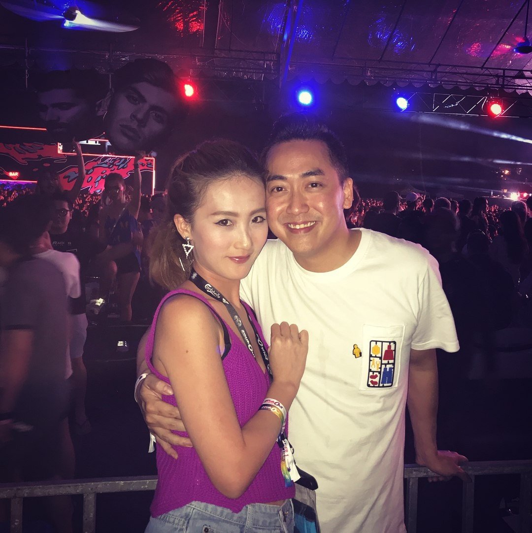 Party couple